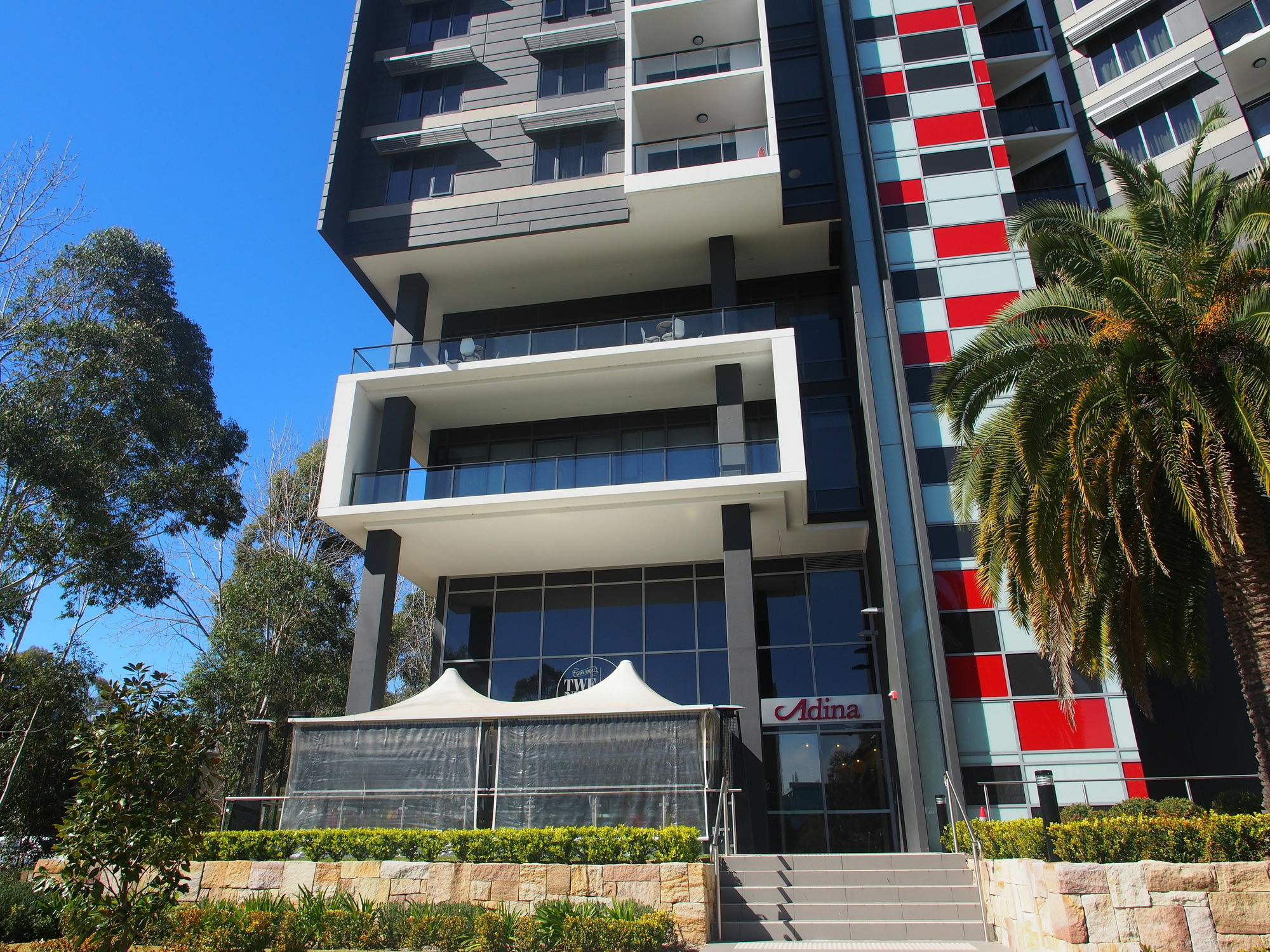Punthill Norwest Aparthotel Exterior photo